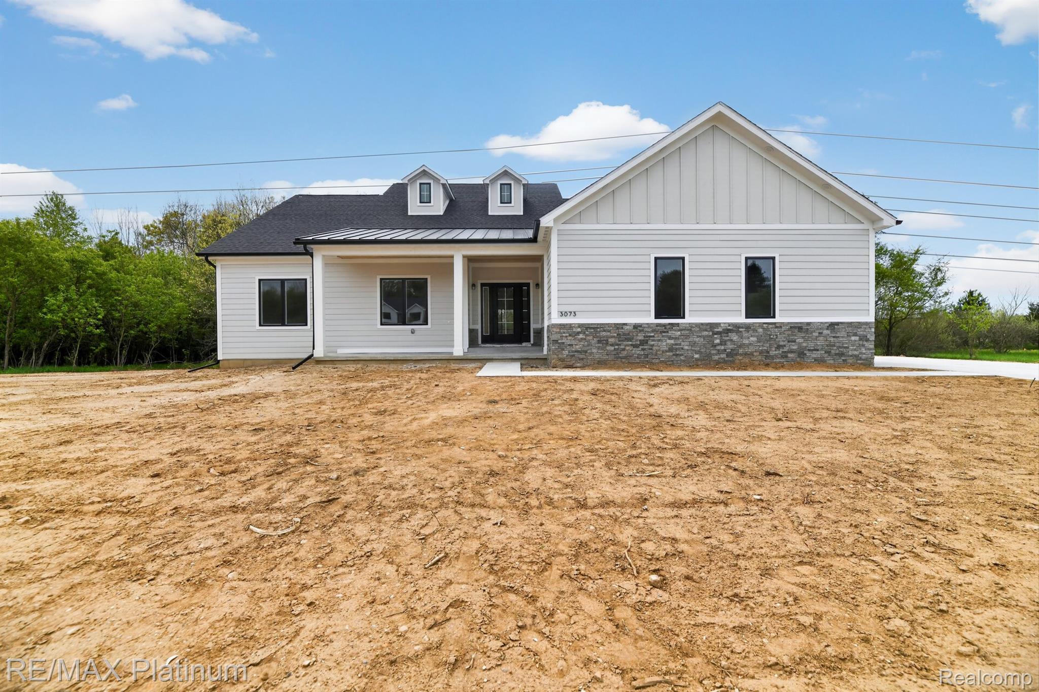 3073 Gecko Trail front exterior in daylight